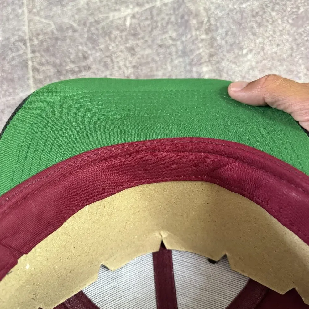 NWT Men's Vintage 90's Logo 7 UMass Minutemen Spell Out Maroon Snapback Hat Cap
